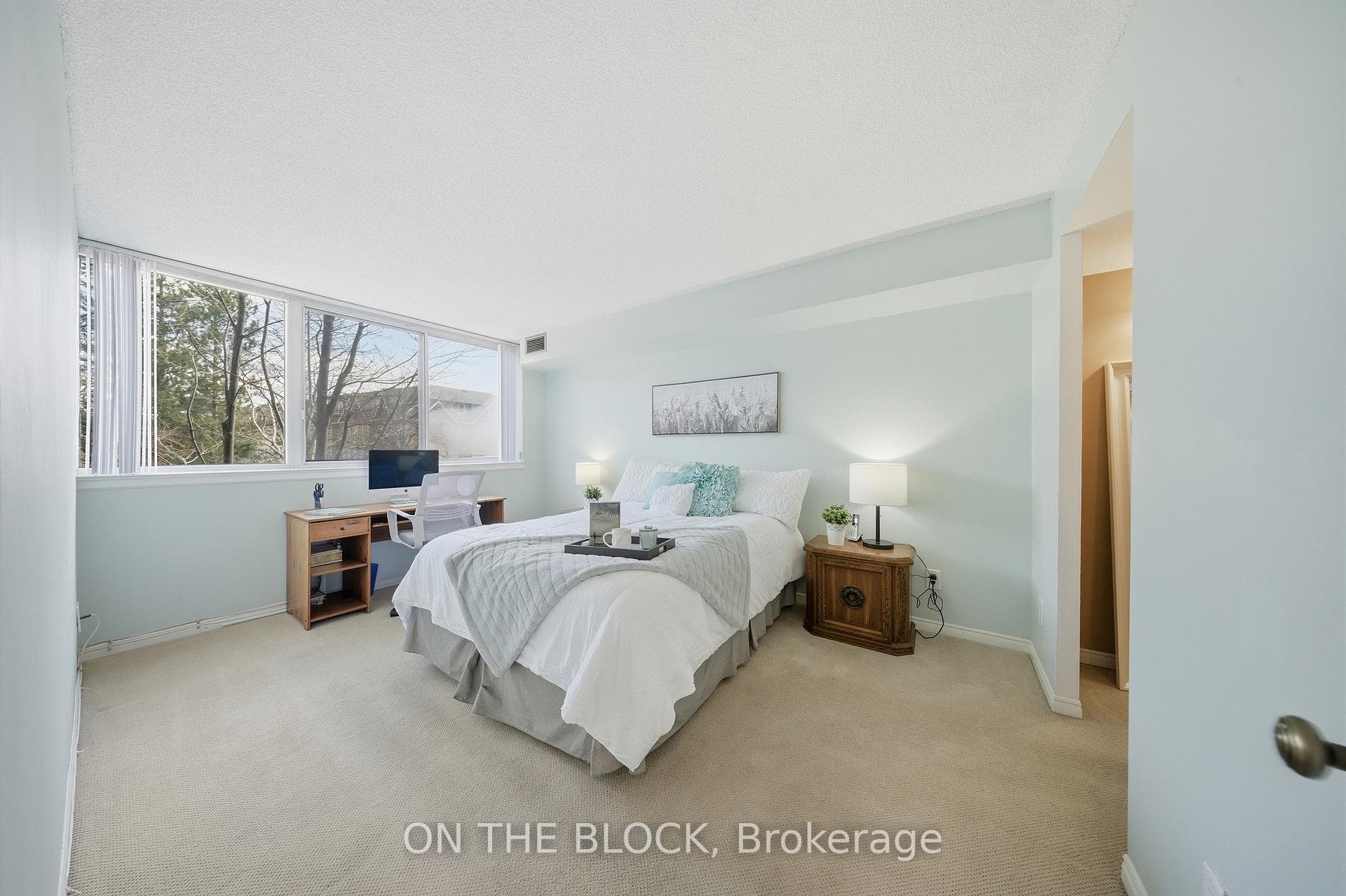 880 Dundas Street Unit 203