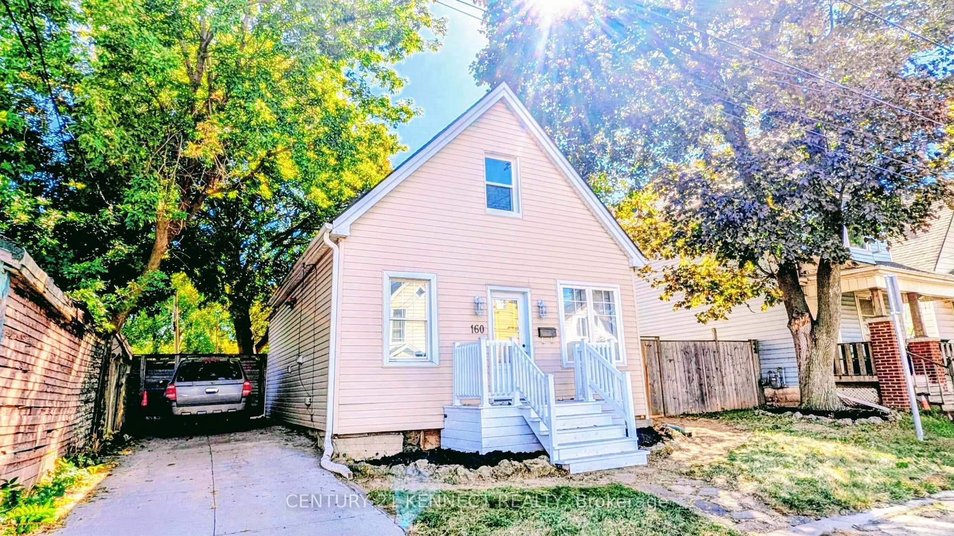160 Glendale Avenue