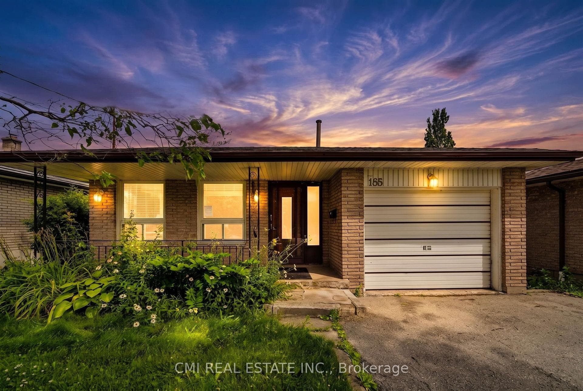185 Lavina Crescent