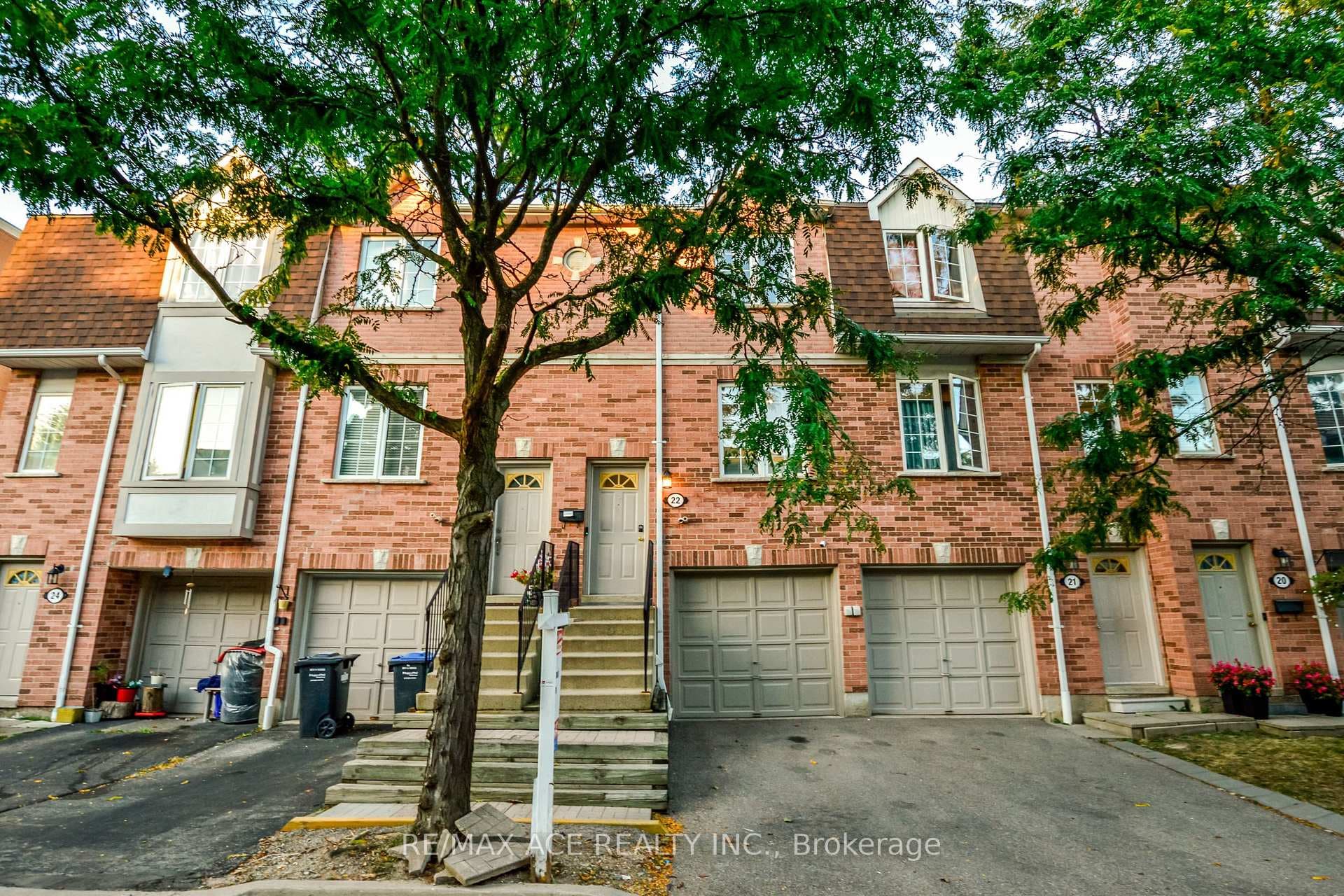 1525 South Parade Court Unit 22