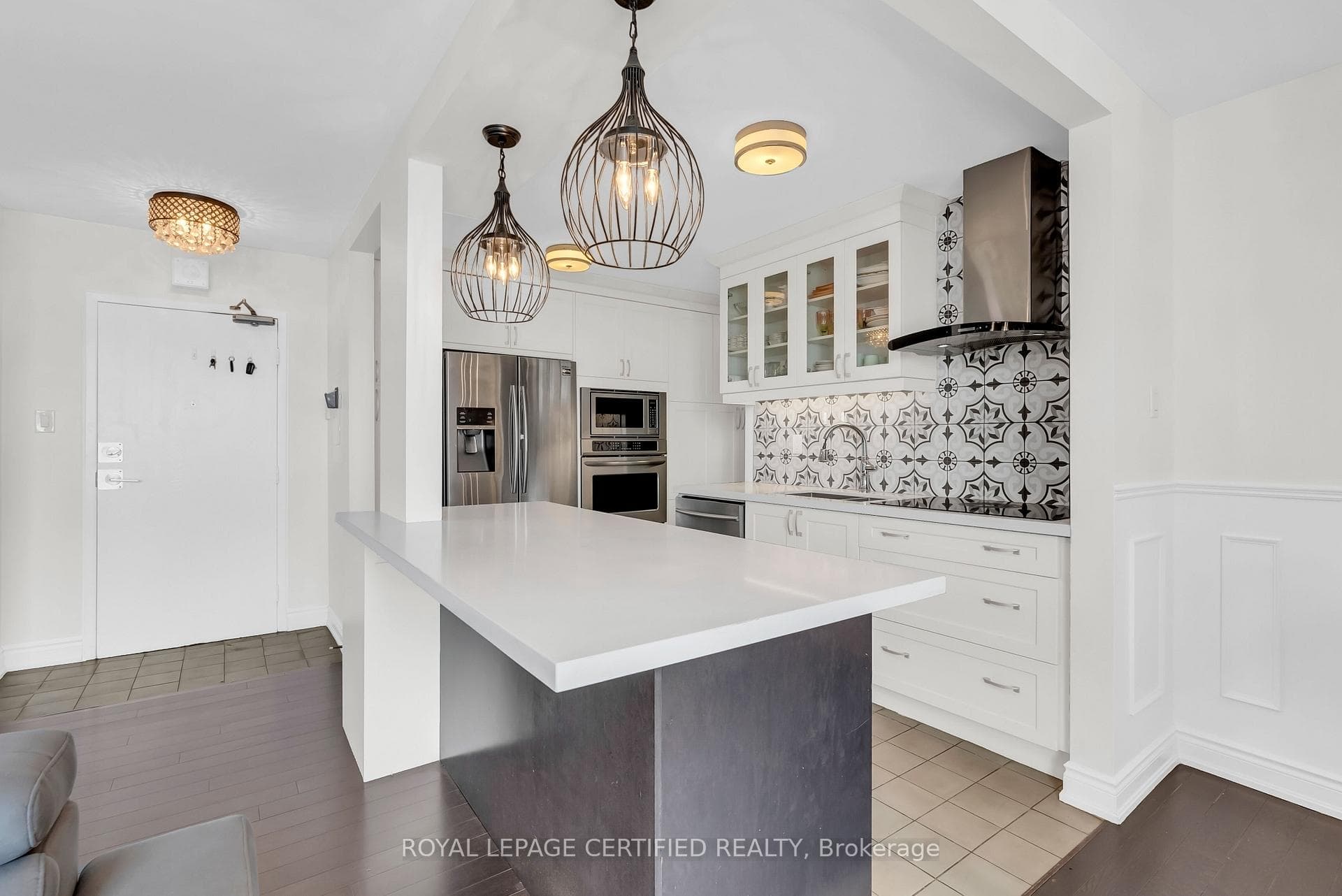 3170 Kirwin Avenue Unit 1402