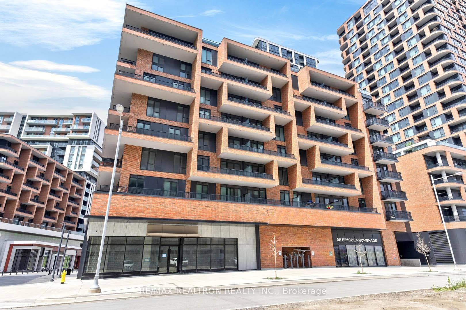 38 Simcoe Promenade Unit C909