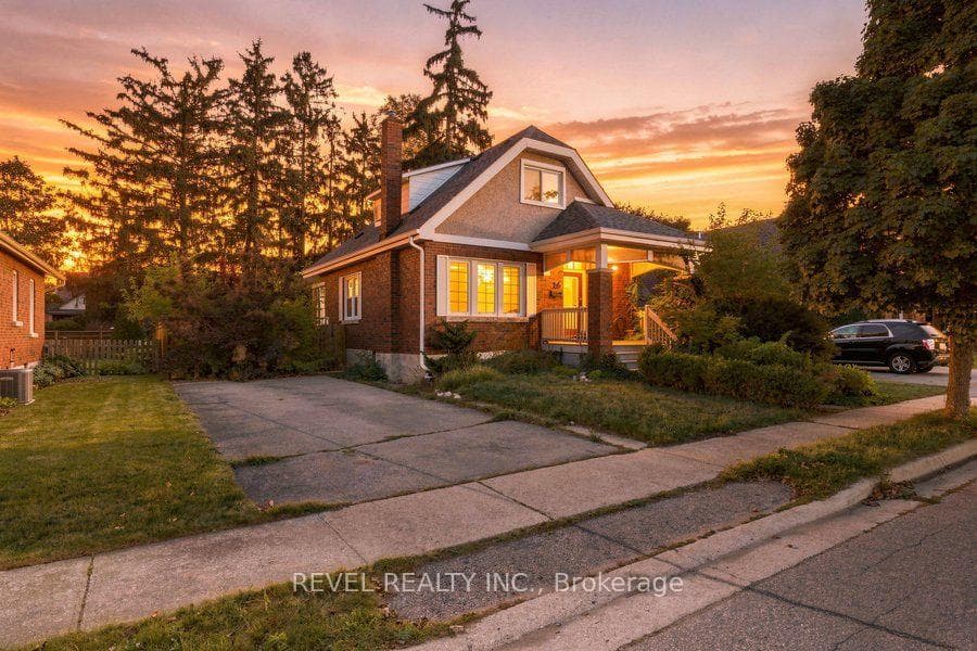 26 Abigail Avenue