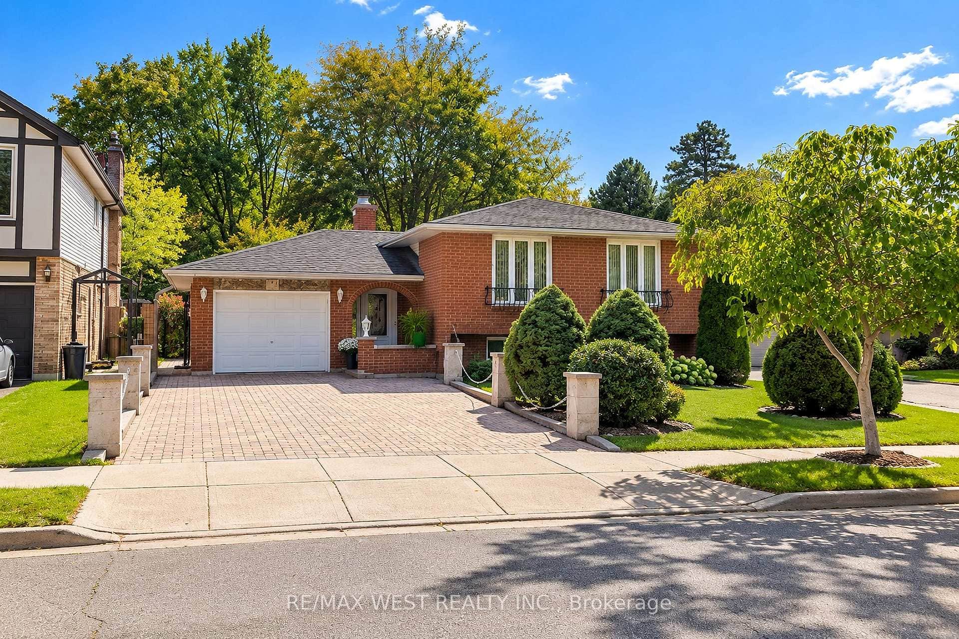 34 Glen Castle Drive