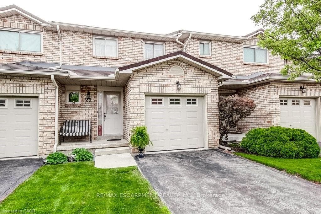 391 STONE CHURCH Road Unit 22