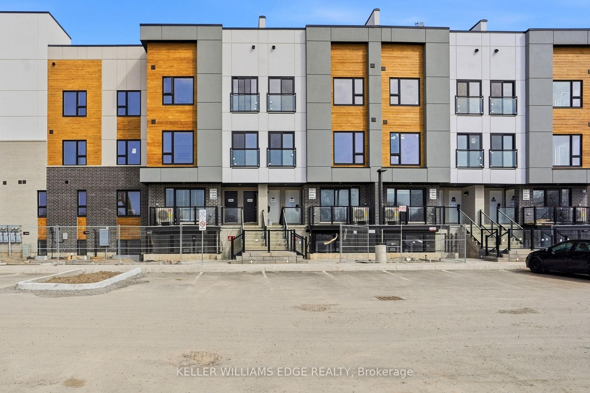 16 Melbourne Avenue Unit 203A