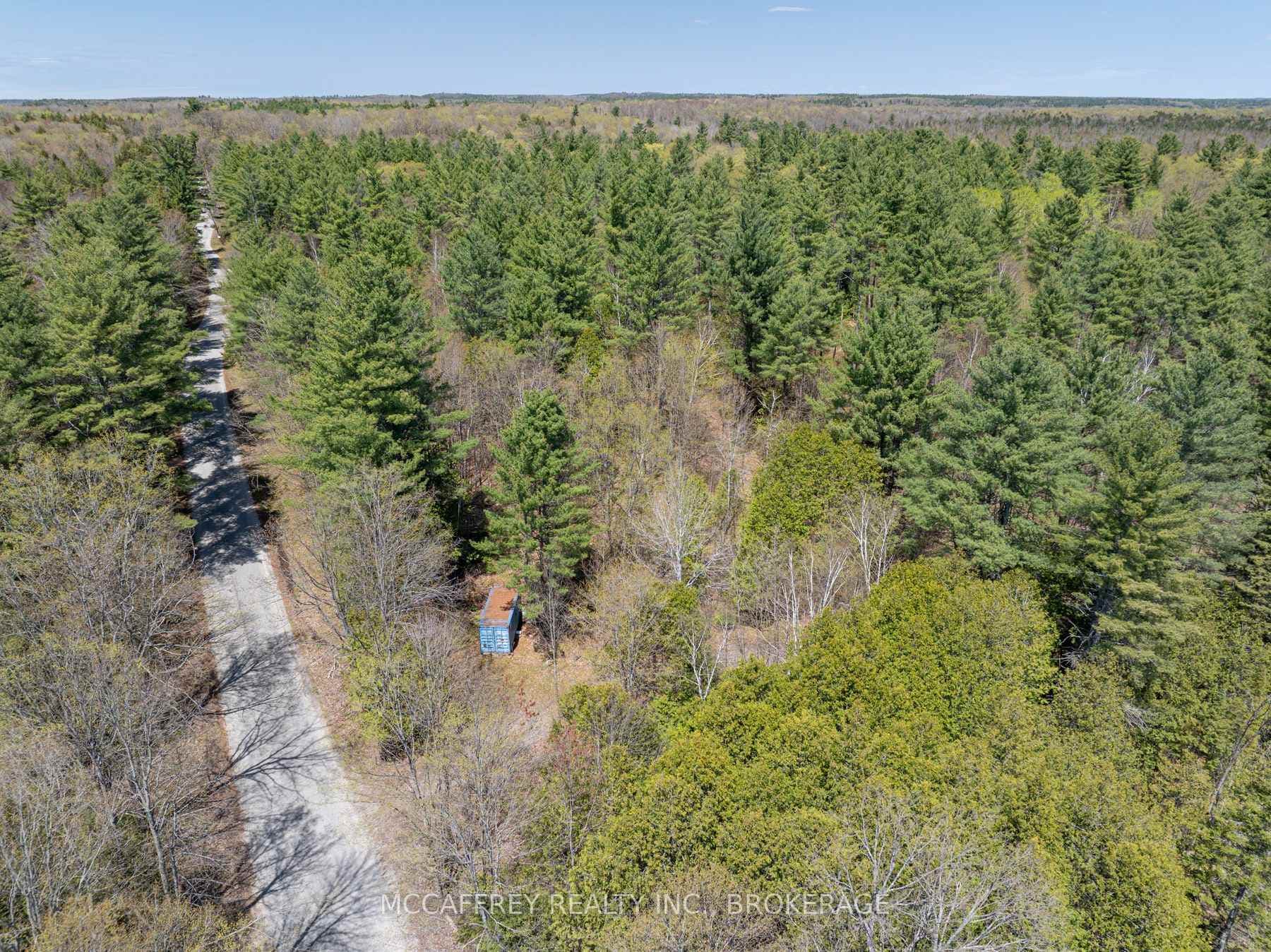 1088 KASHWAKAMAK LAKE Road