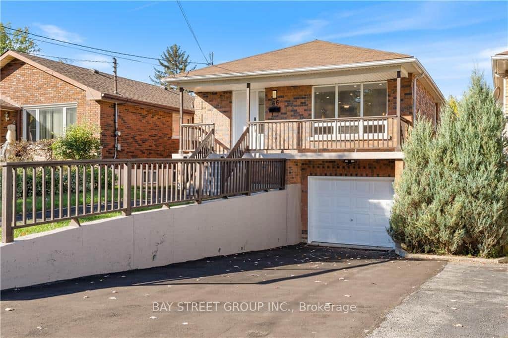 66 Ewen Road