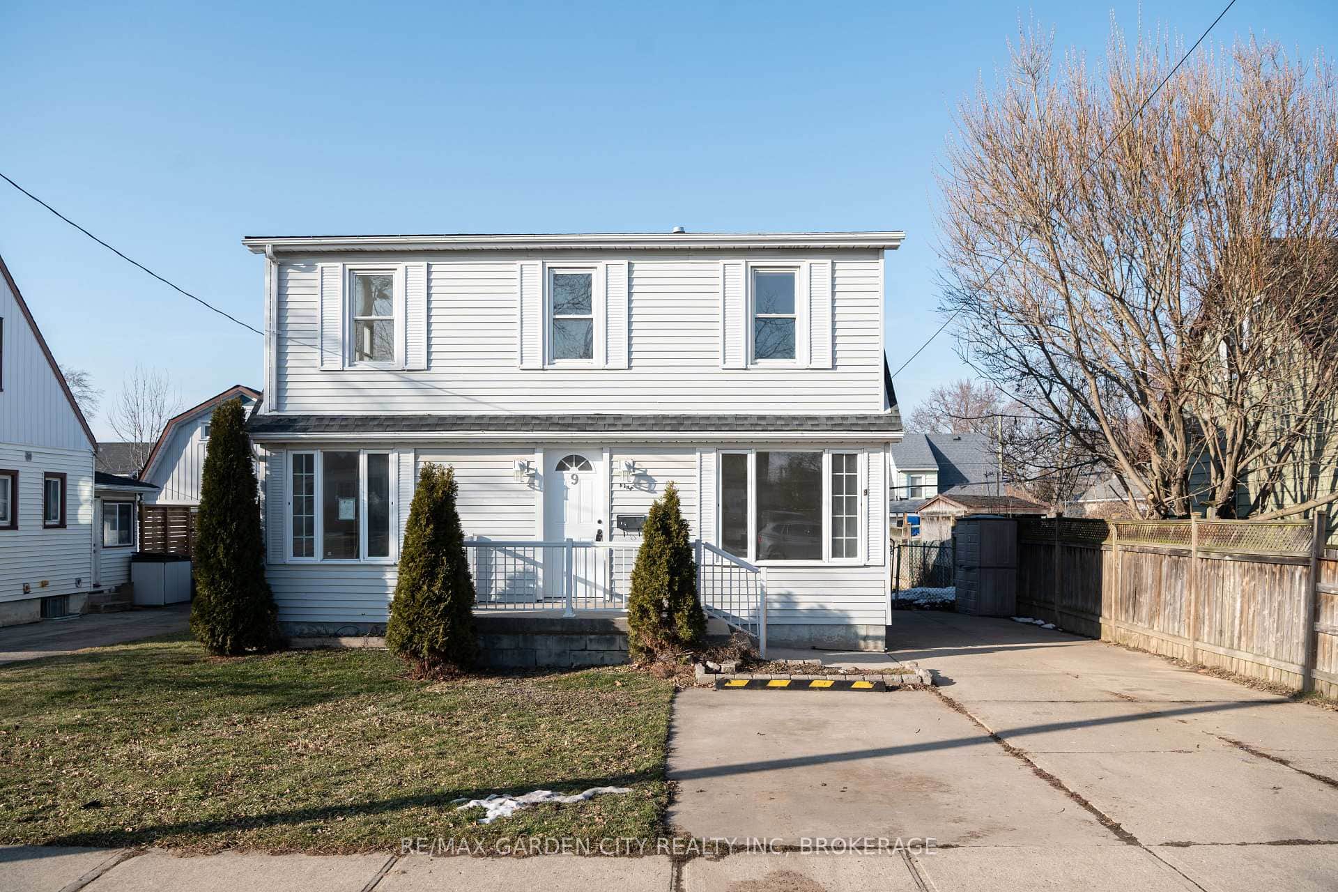 9 Fir Avenue
