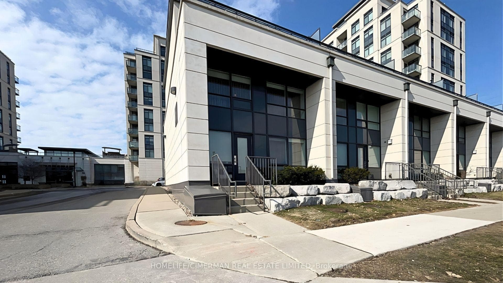 12 Woodstream Boulevard Unit 118