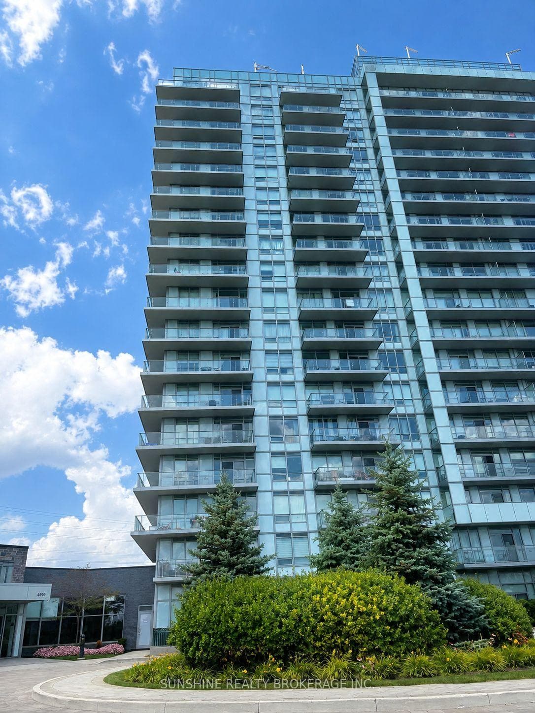 4699 glen erin Drive Unit 1201