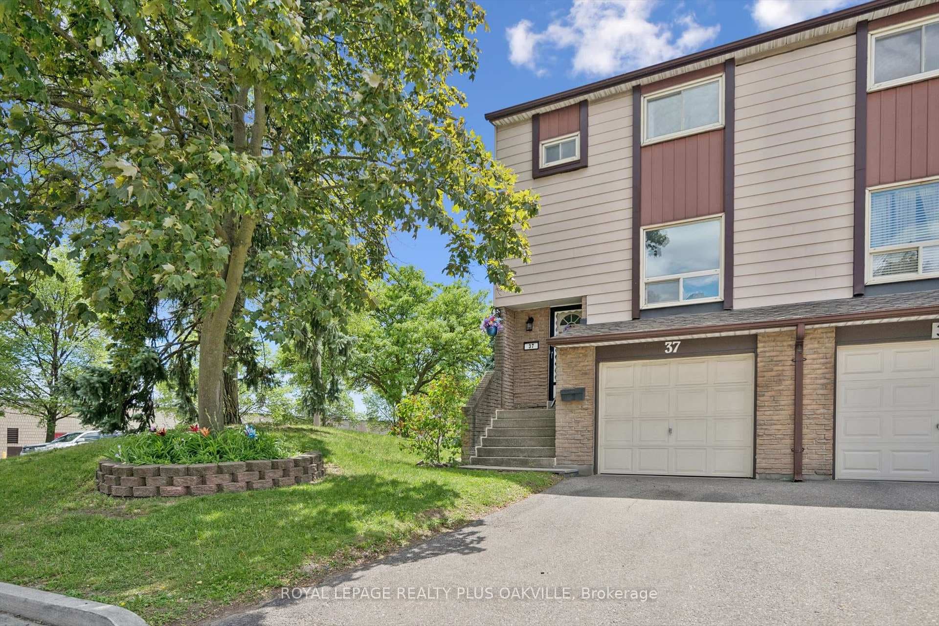 1221 Dundix Road Unit 37