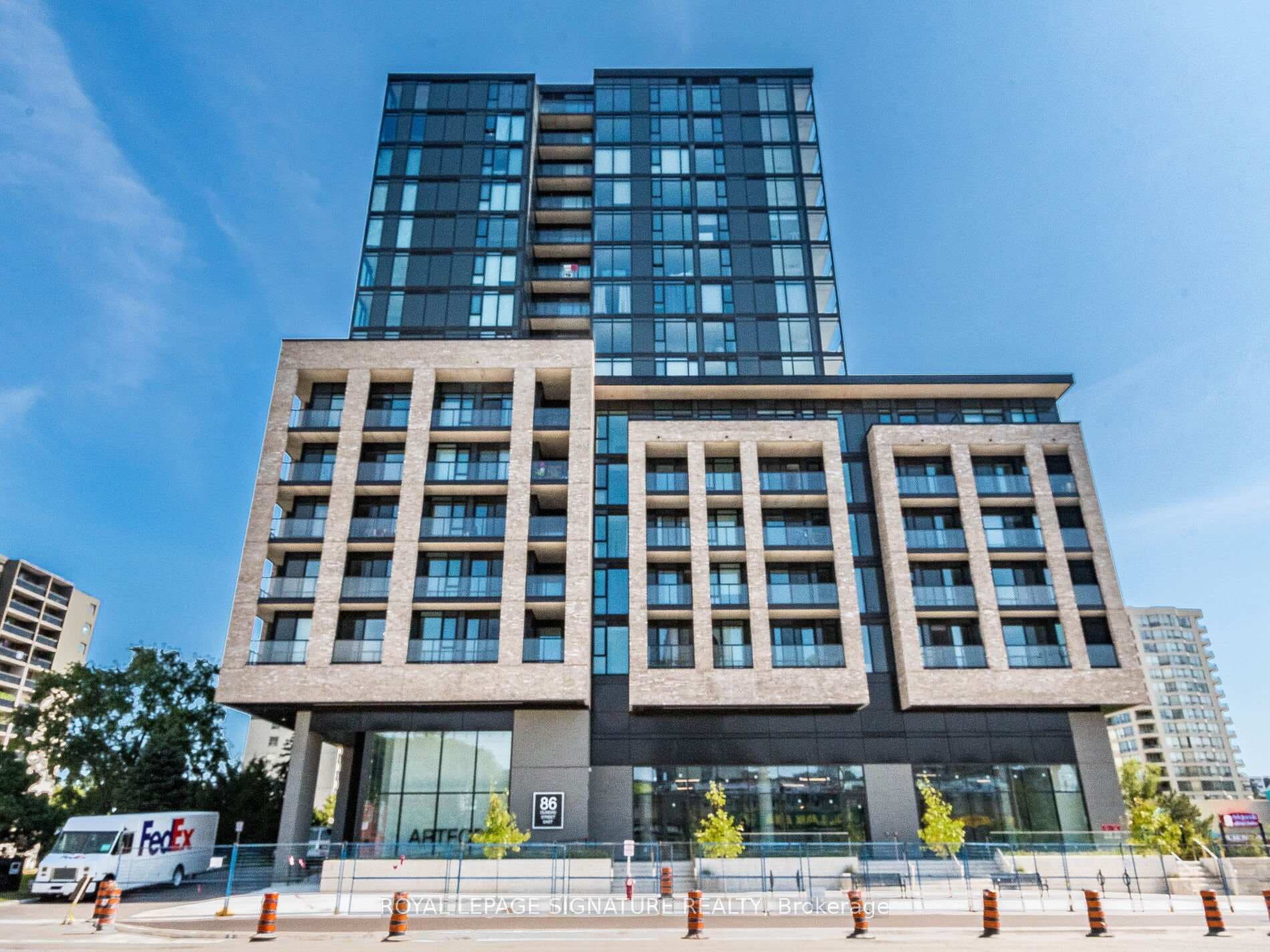 86 Dundas Street Unit 622