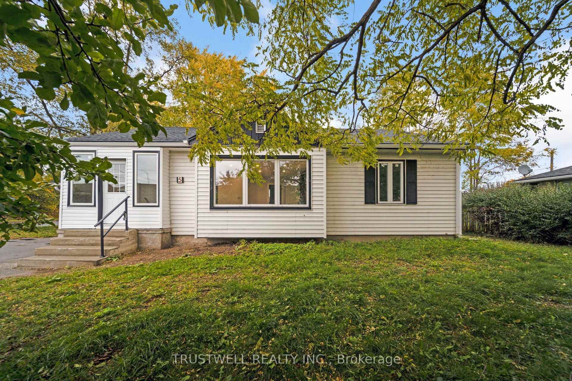 5 Meadowvale Drive