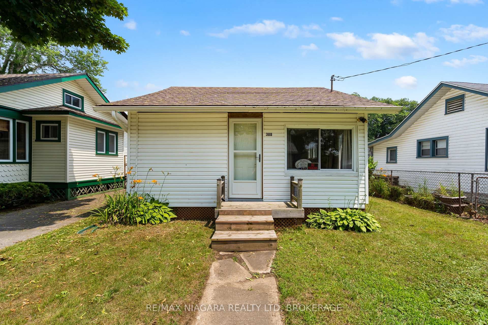 388 Ashwood Avenue