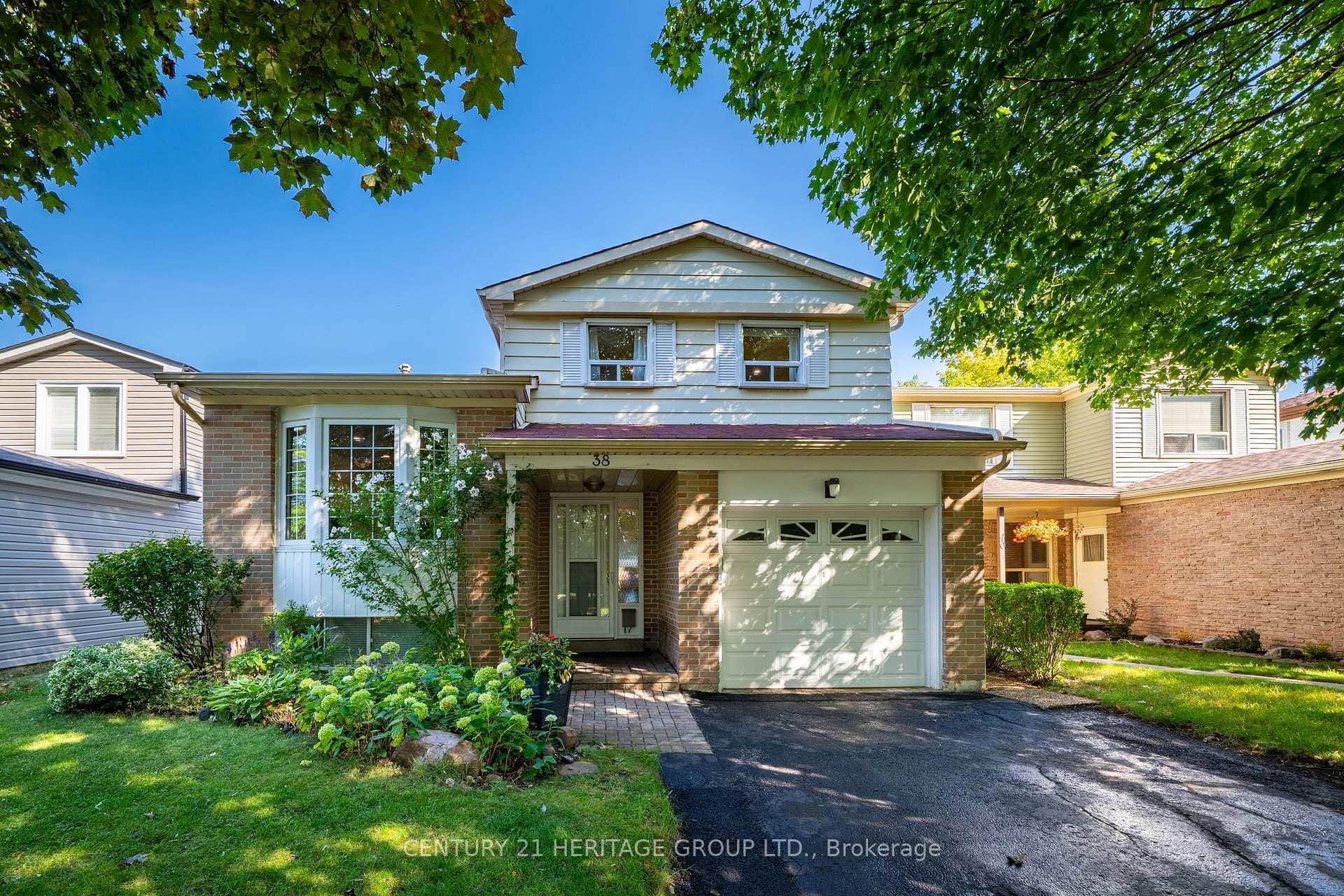 38 Kitsilano Crescent