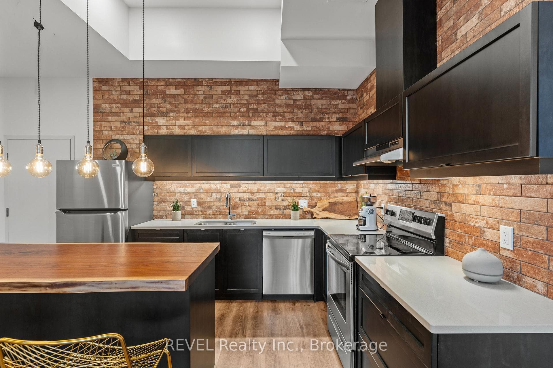 405 Merritt Street Unit 3