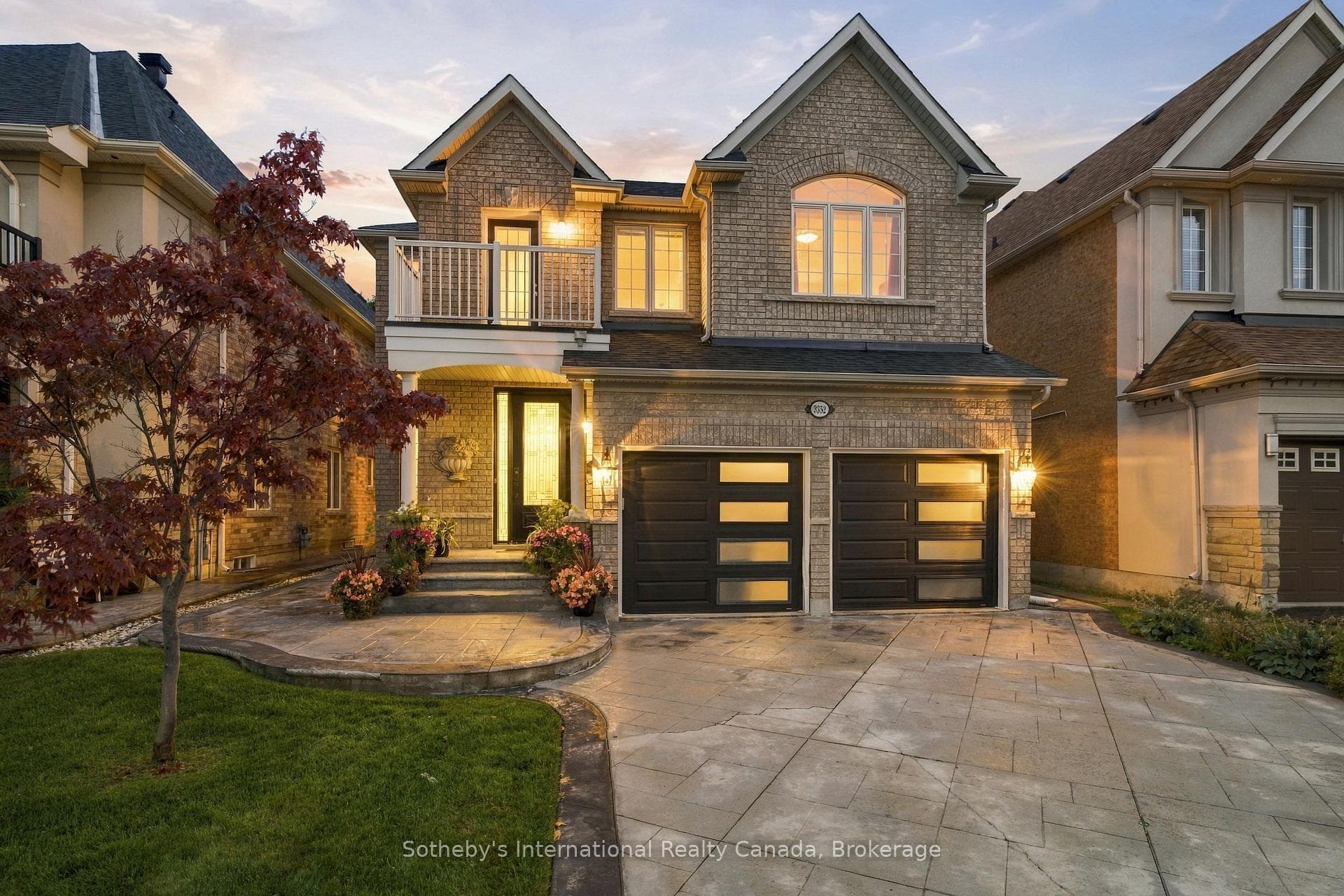 3352 Erin Centre Boulevard