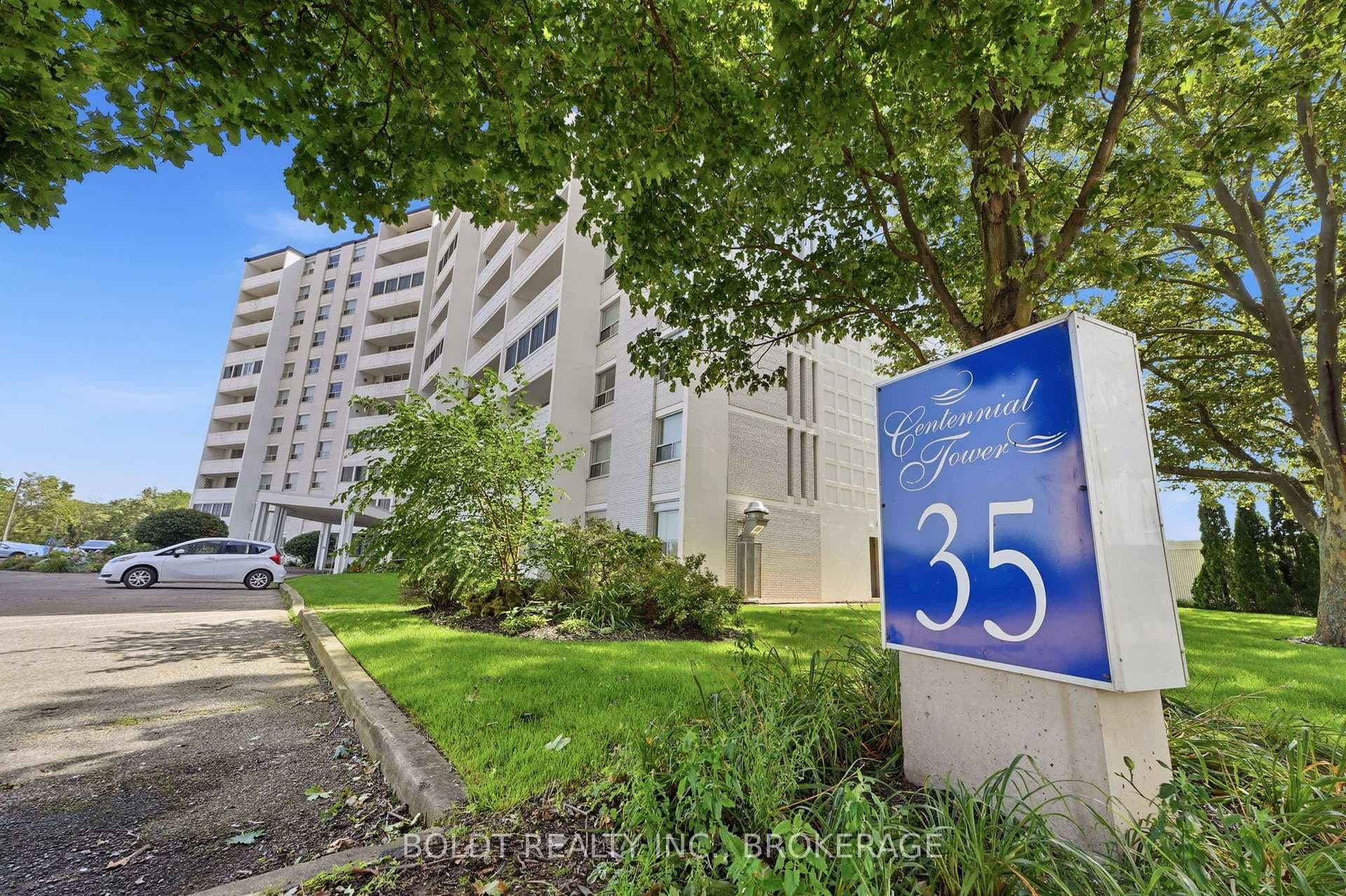 35 Towering Heights Boulevard Unit 1008