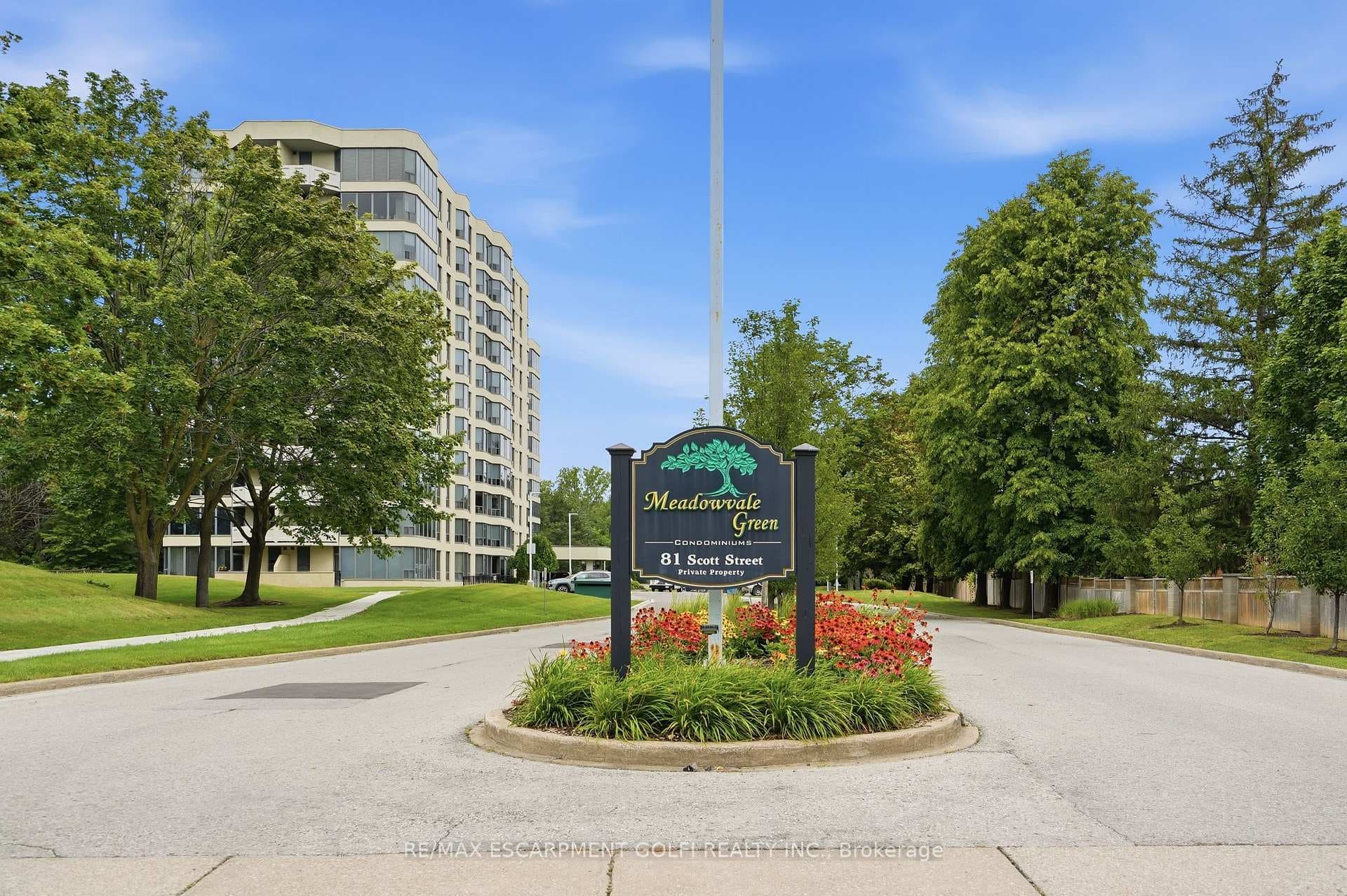 81 Scott Street Unit 806