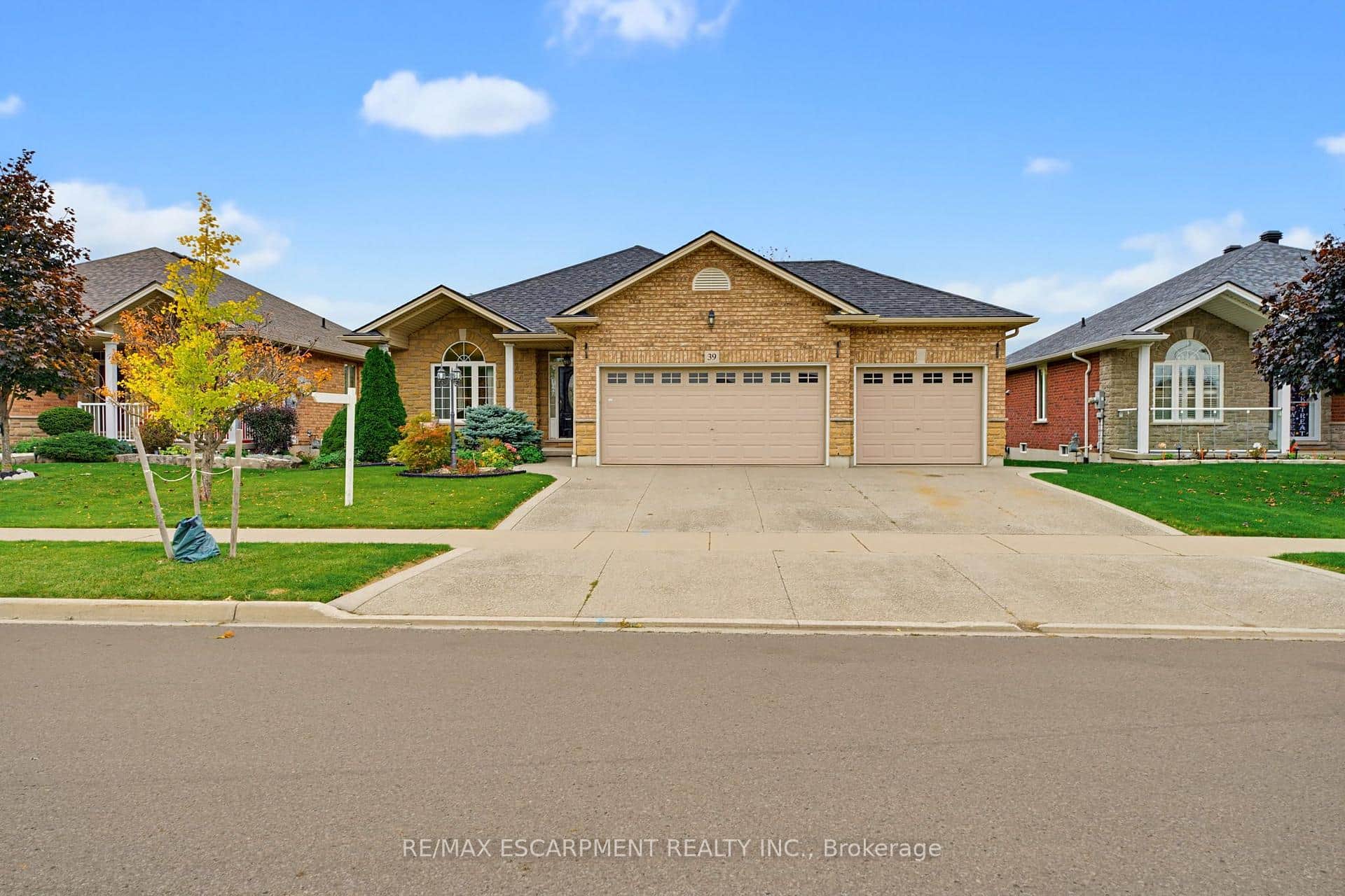 39 Oak Crescent