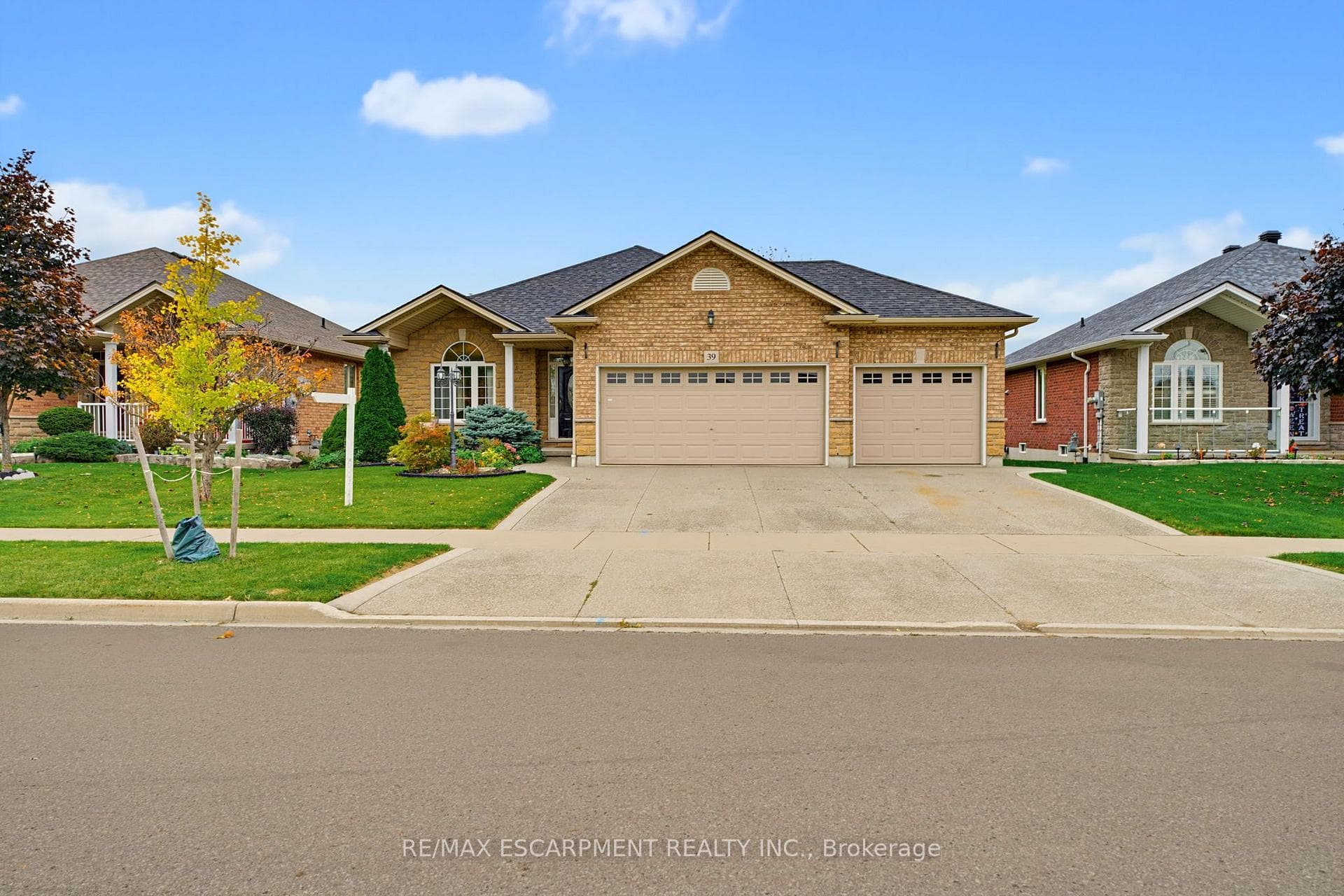 39 Oak Crescent