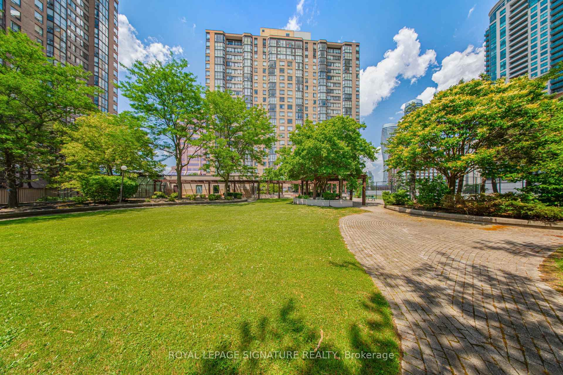 265 Enfield Place Unit 1501