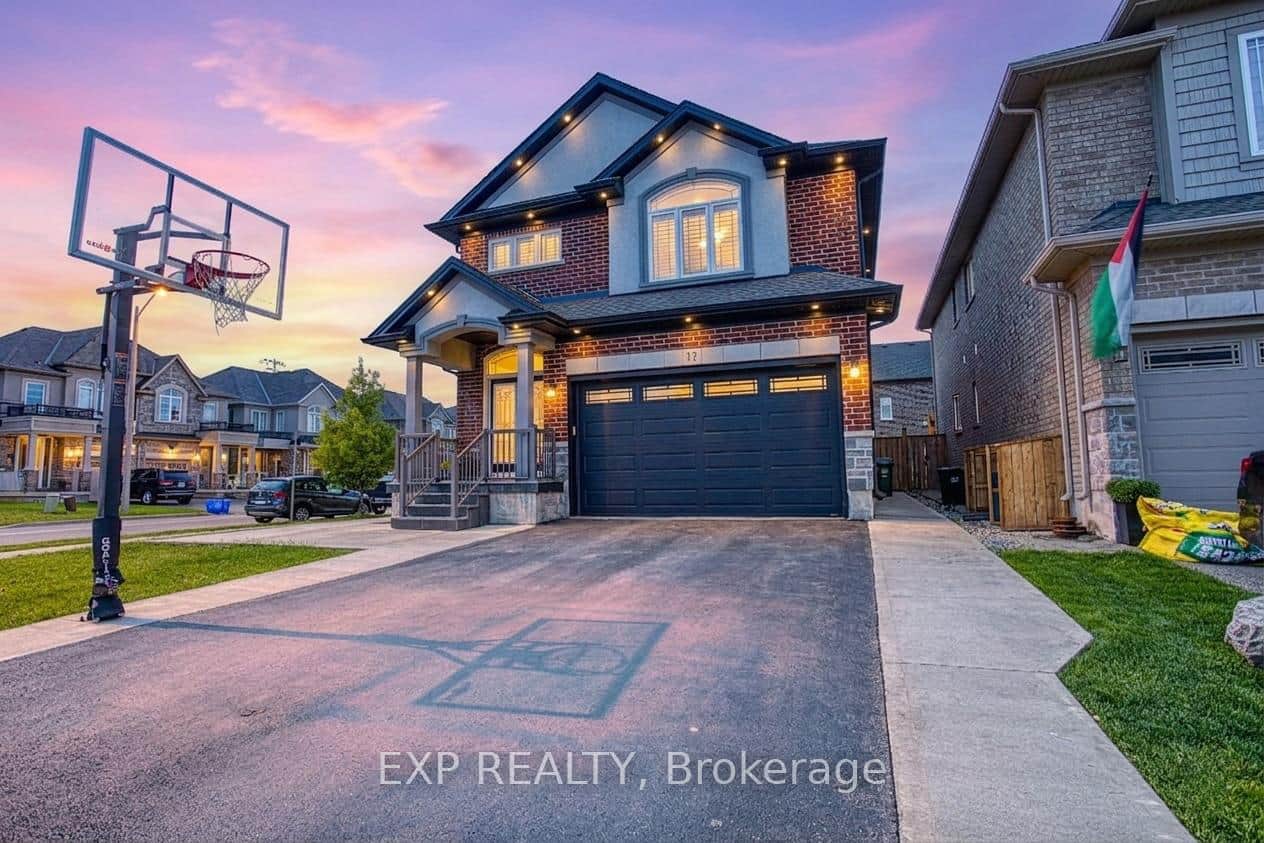 17 Narbonne Crescent