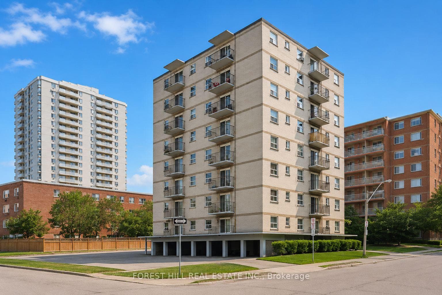 92 Robinson Street Unit 202