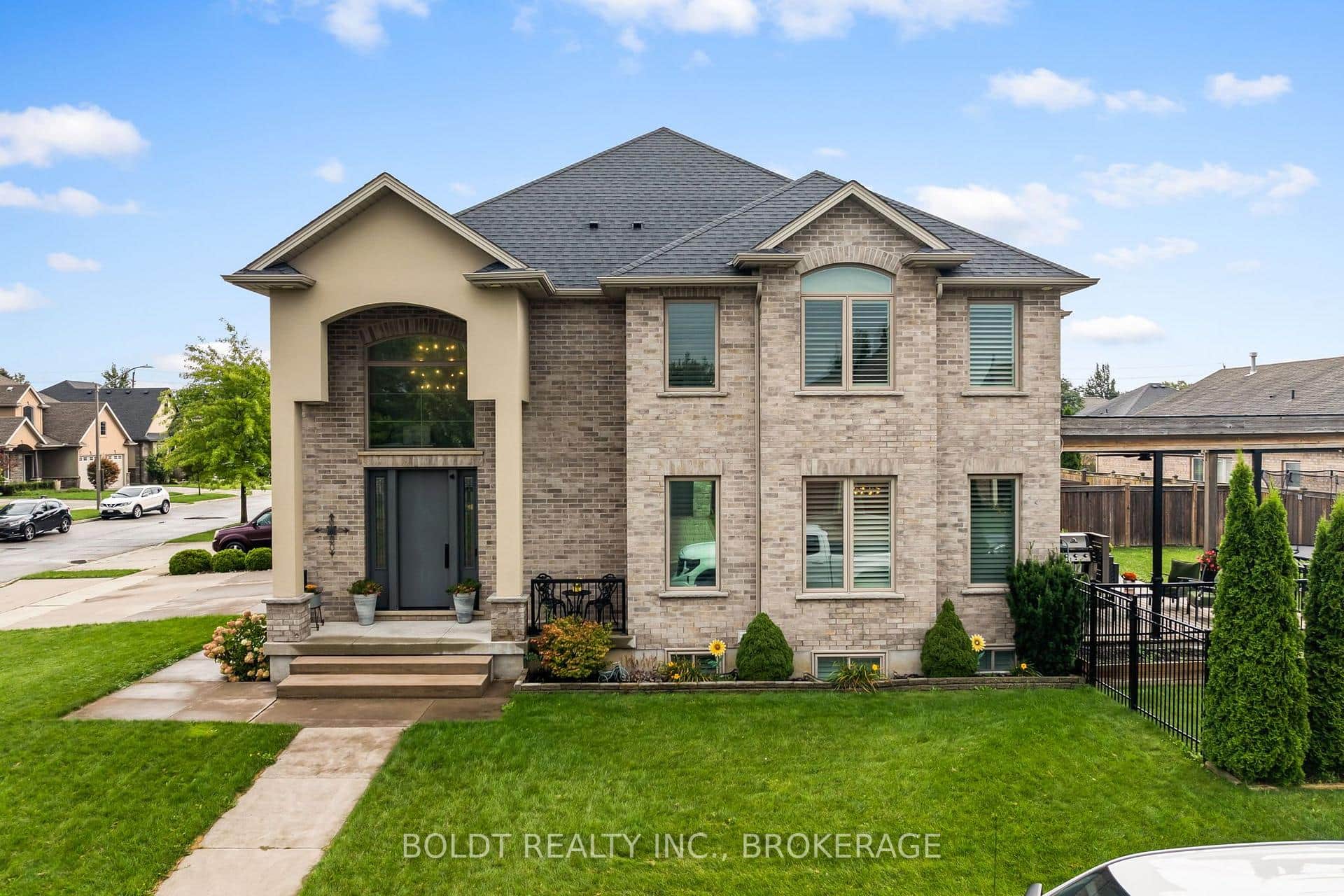 90 Videl Crescent