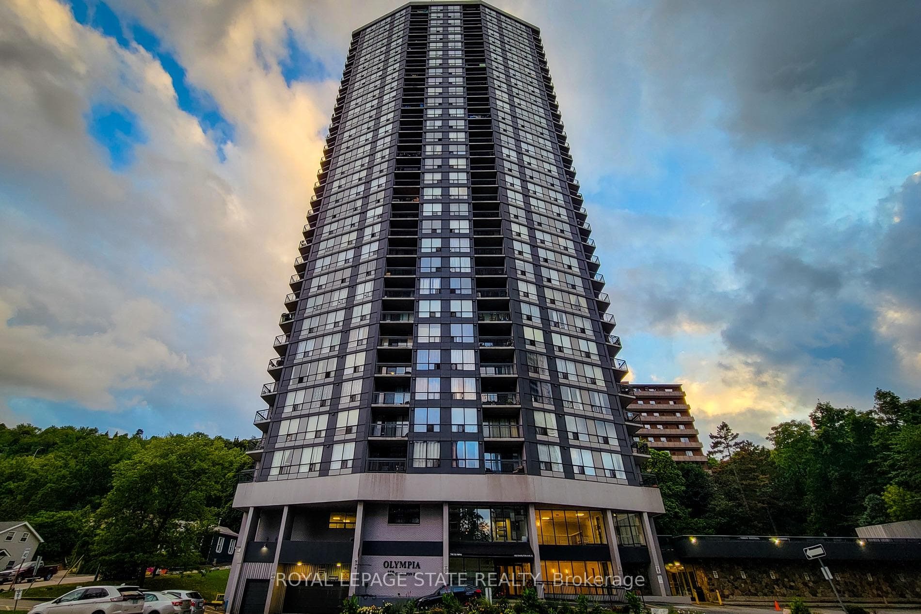 150 Charlton Avenue Unit 2005