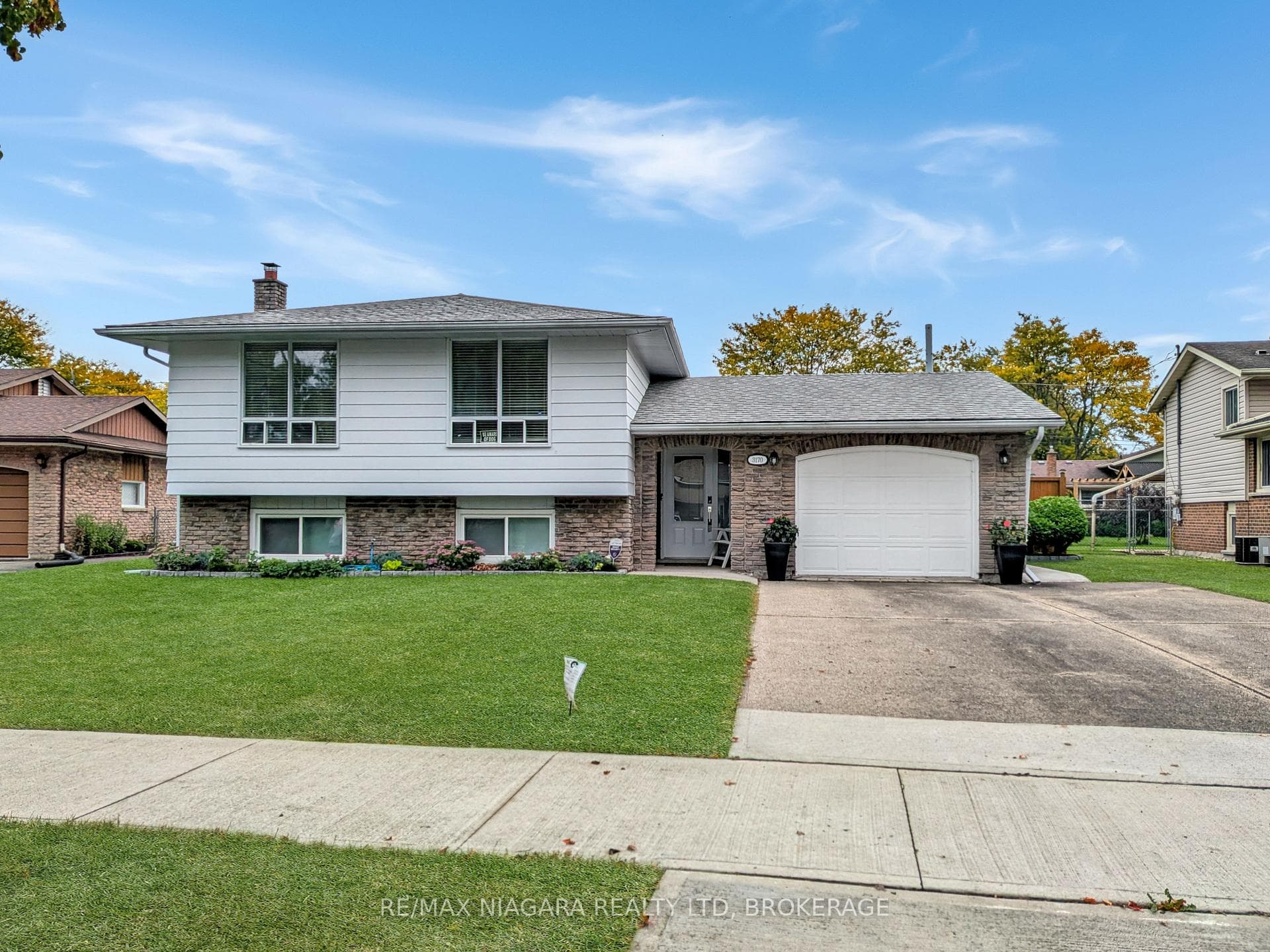 3170 Corry Crescent