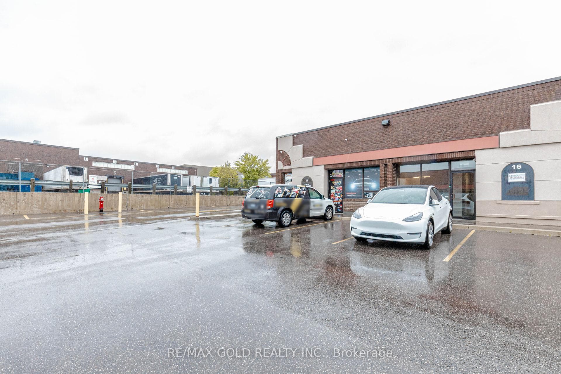 5484 Tomken Road Unit 16