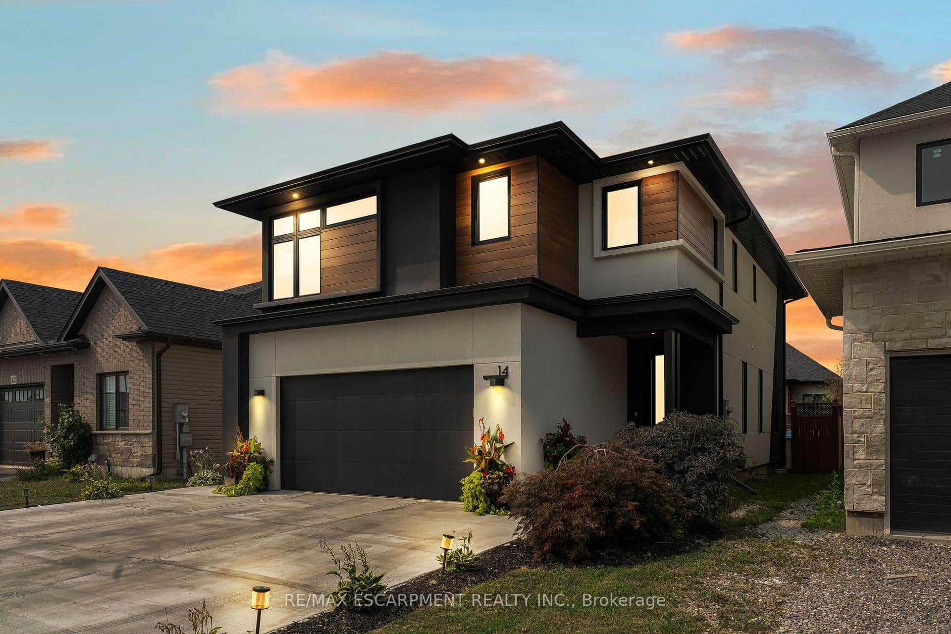 14 Willowbrook Drive