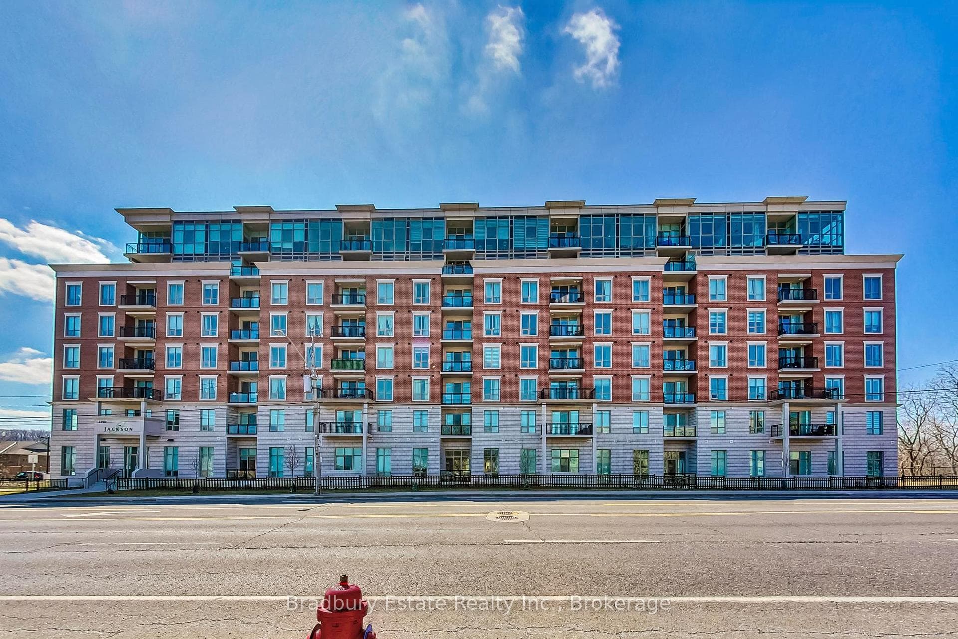 2750 King Street Unit 103