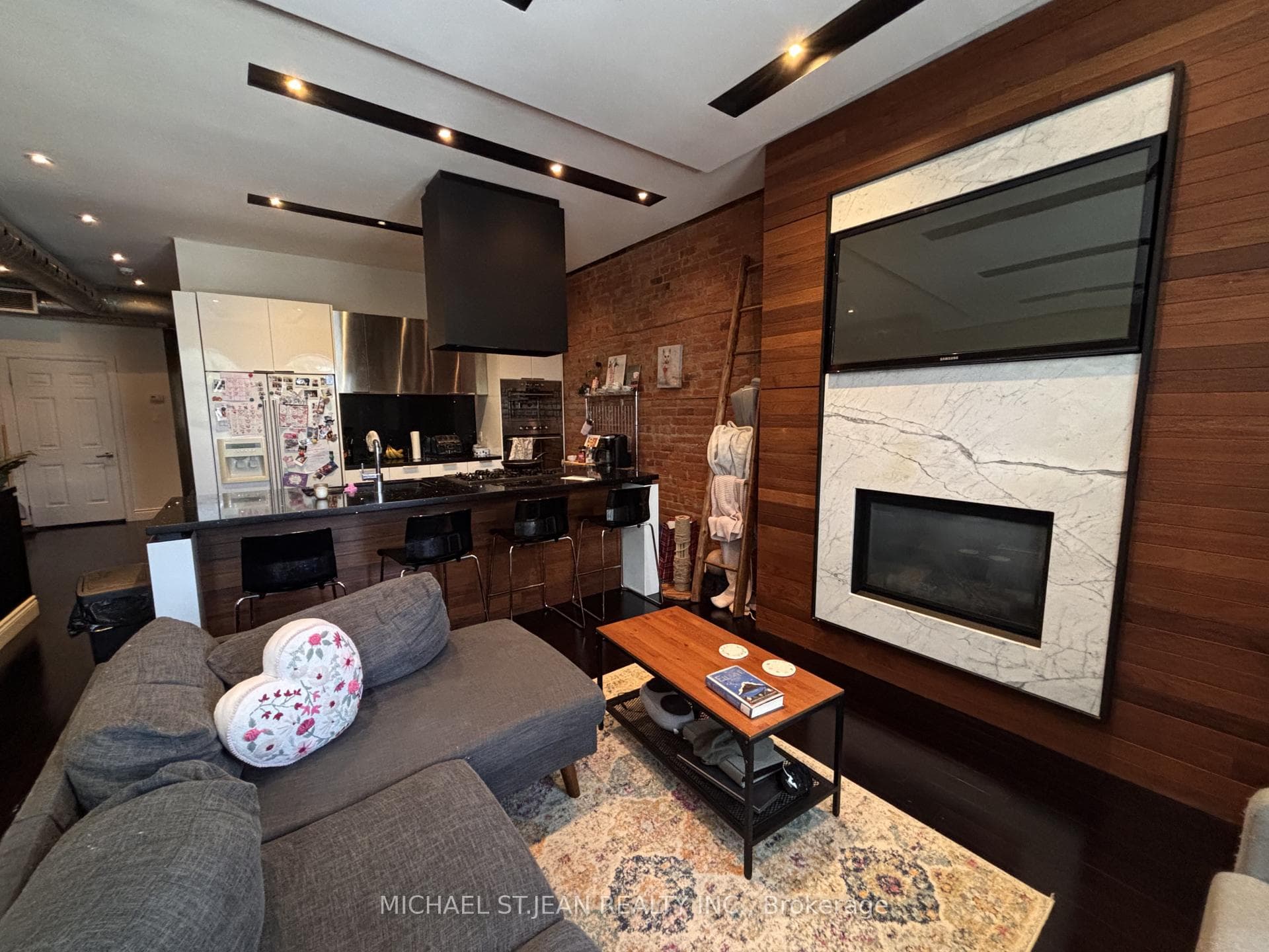 301 James Street Unit Upper