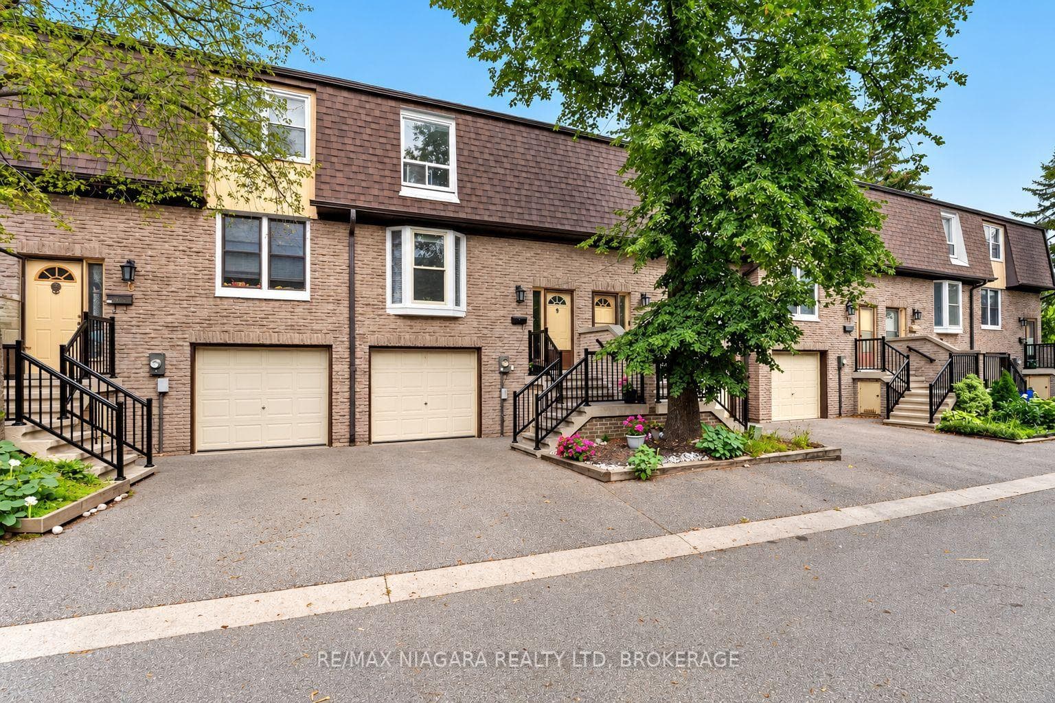 209 CASTLE ROCK Drive Unit 9