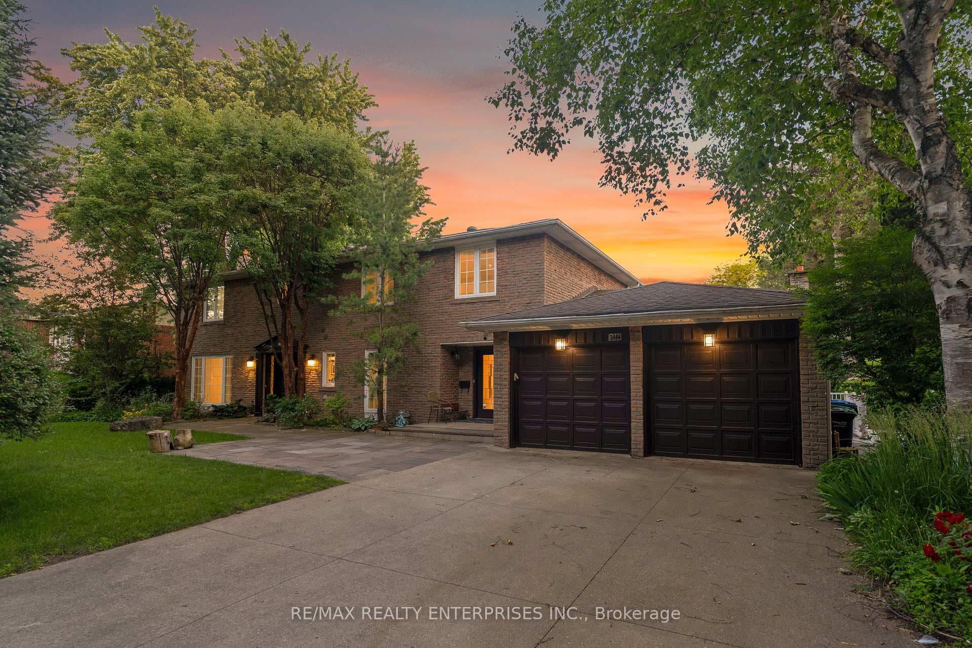 2084 Obeck Crescent