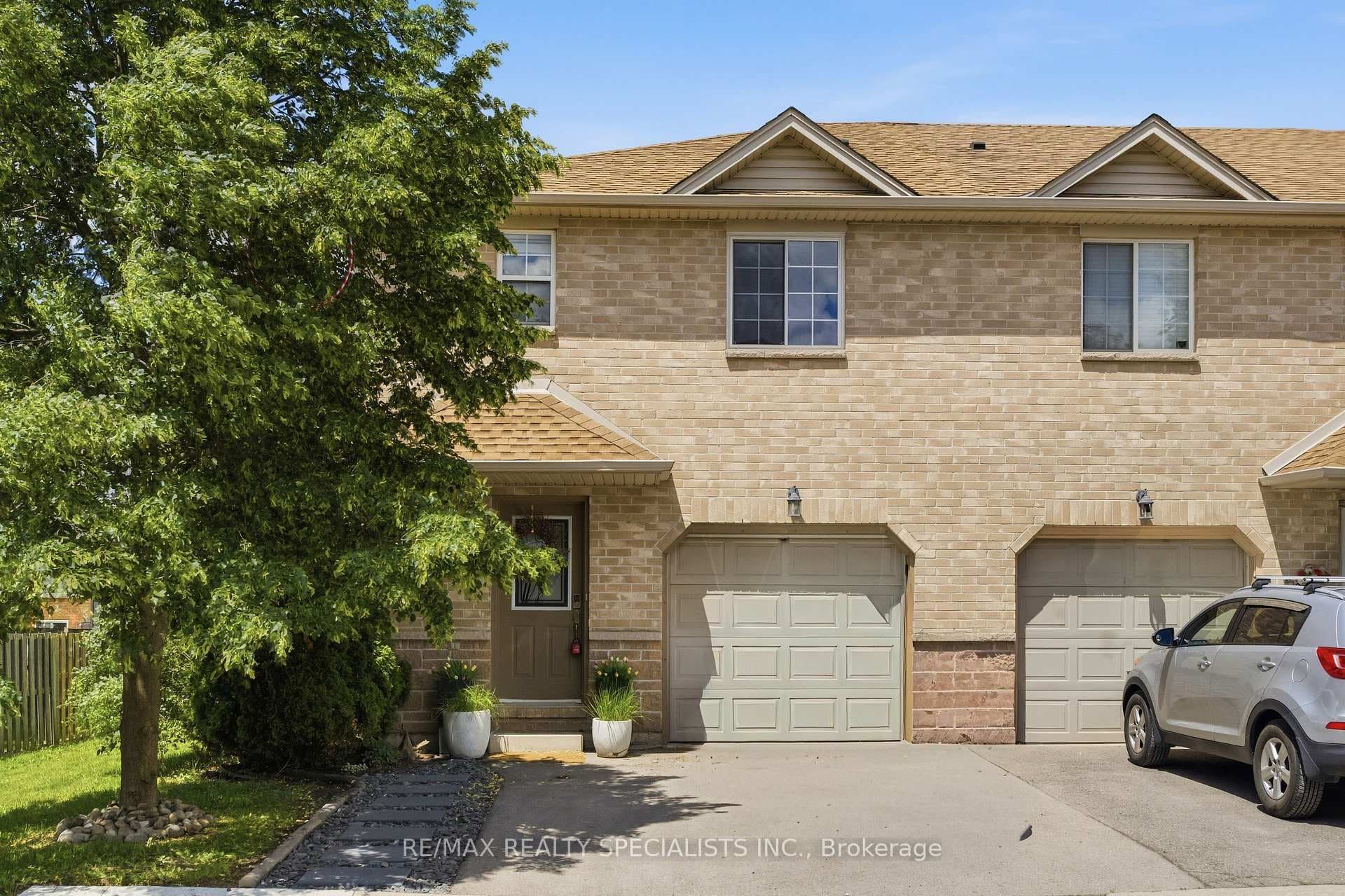 39 Pinewoods Drive Unit 10