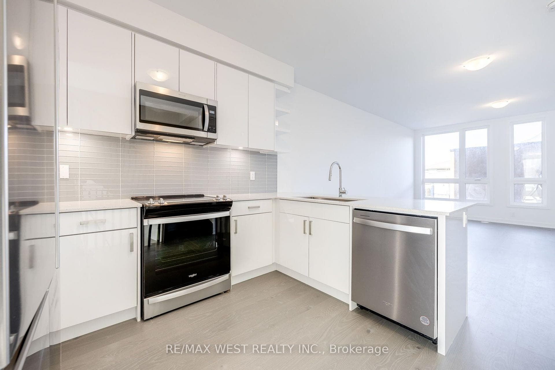 122 Green Gardens Boulevard