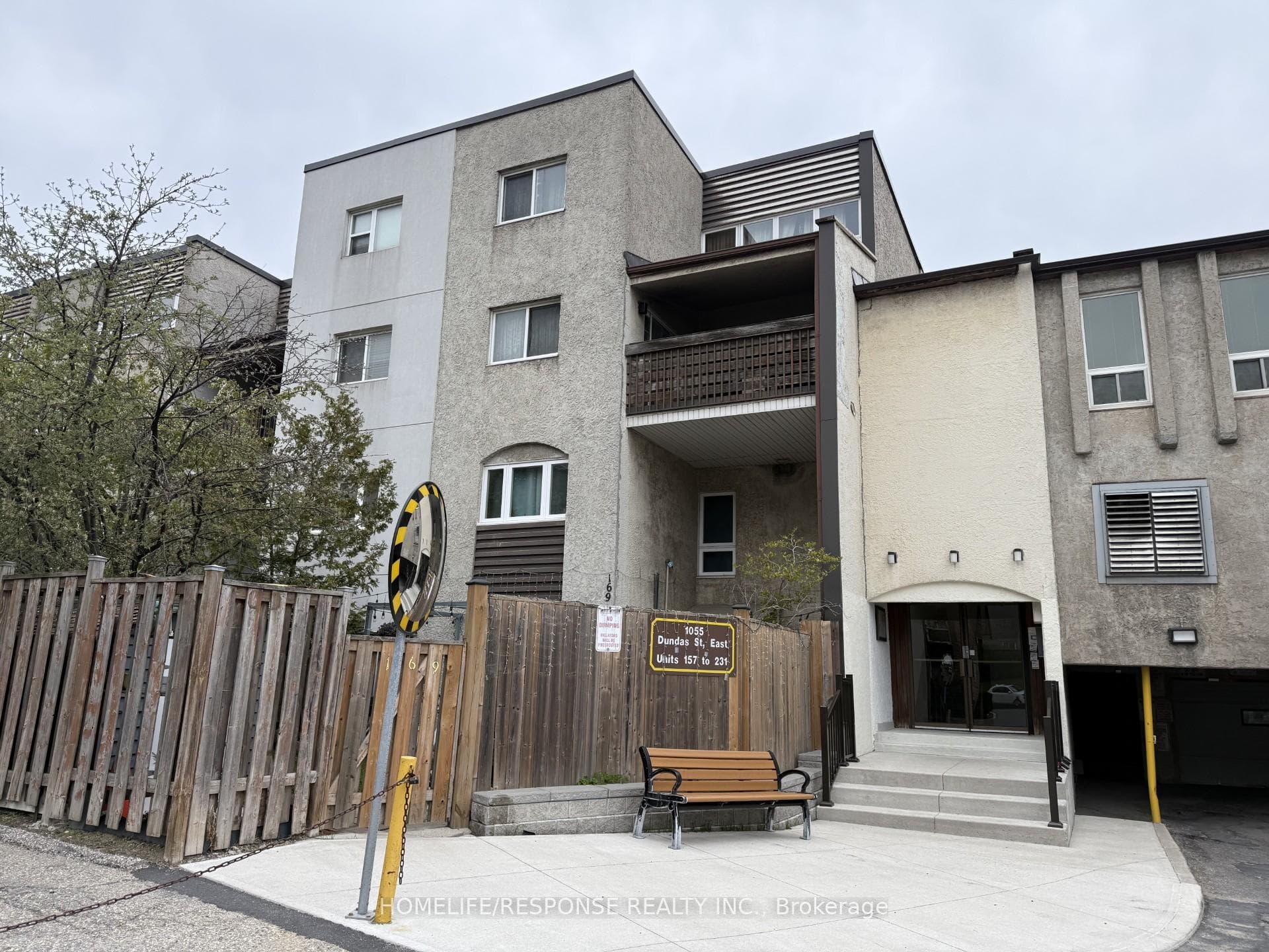 1055 DUNDAS Street Unit 158