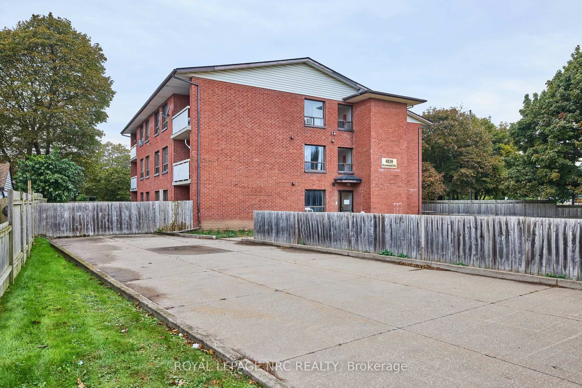 4839 Drummond Road Unit 11