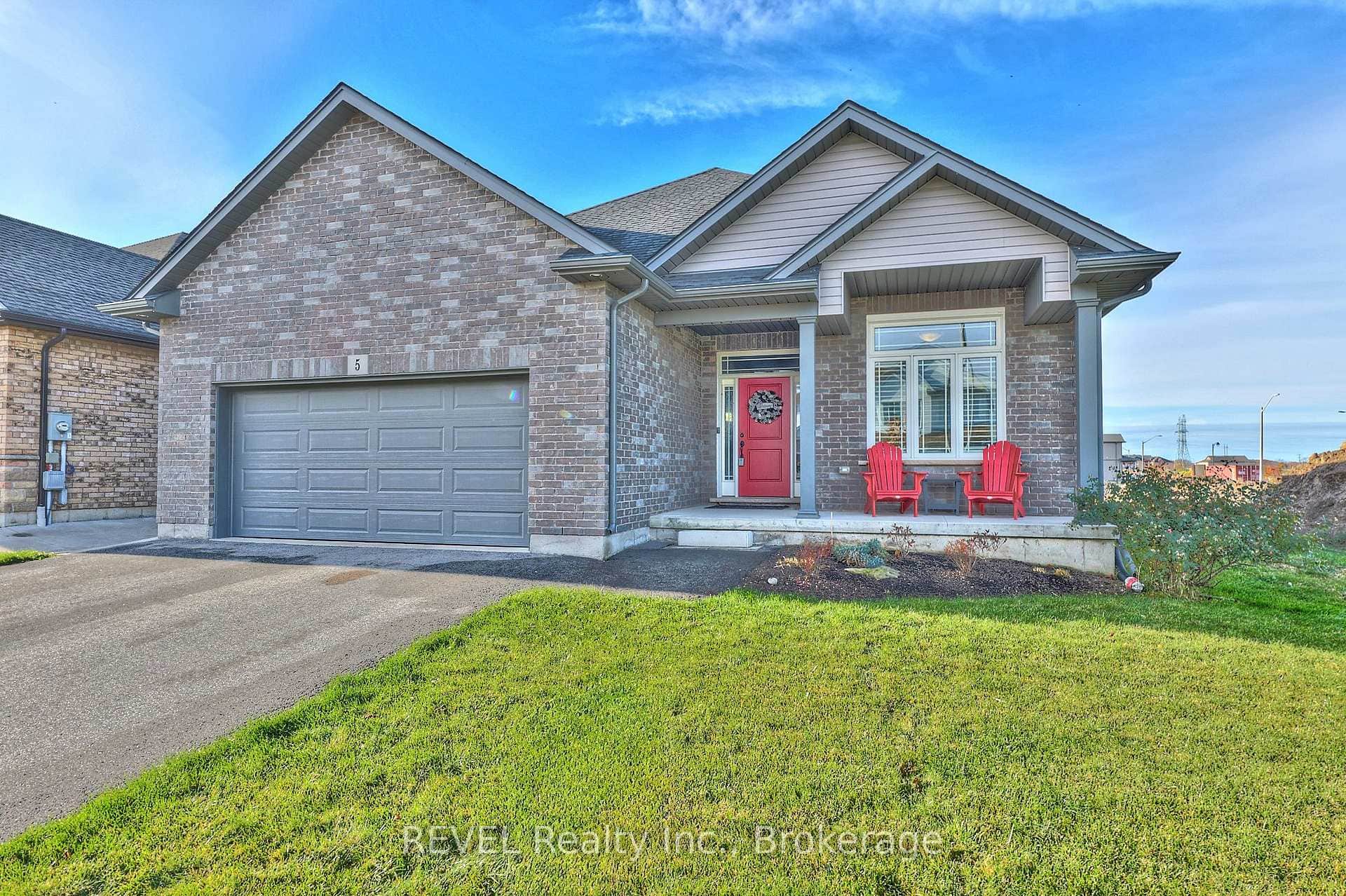 5 Cinnamon Street