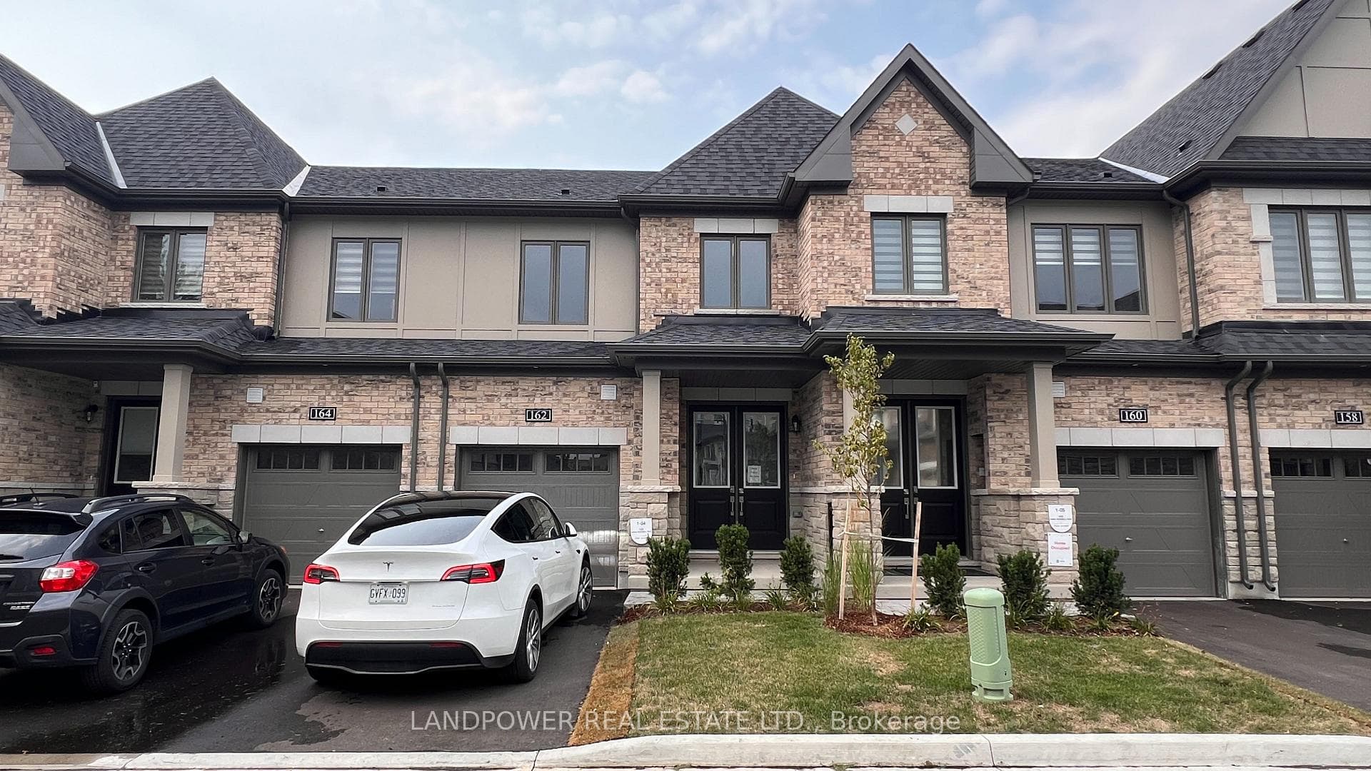 162 Anna Russell Way