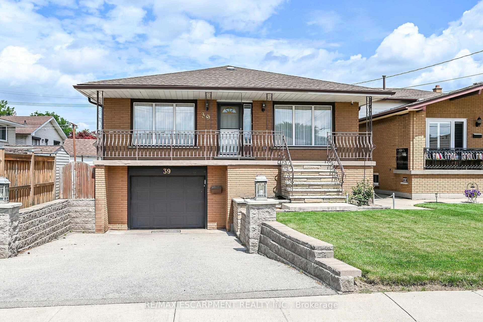 39 Algonquin Court