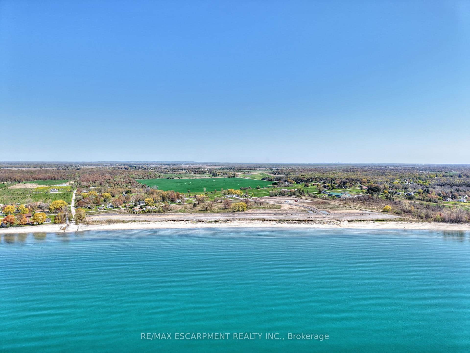 11705 LAKESHORE Road Unit 26