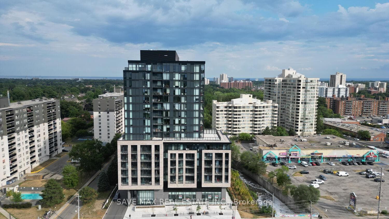 86 Dundas Street Unit 916