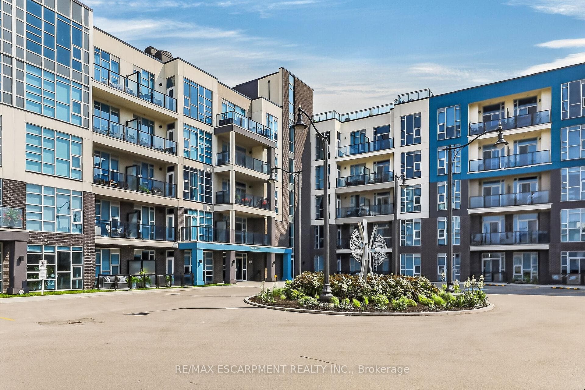 10 Concord Place Unit 516
