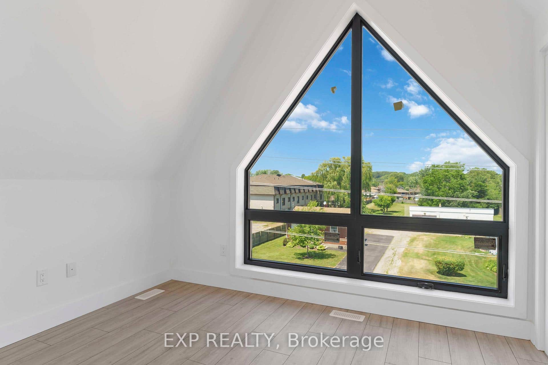 7277 Wilson Crescent Unit 306