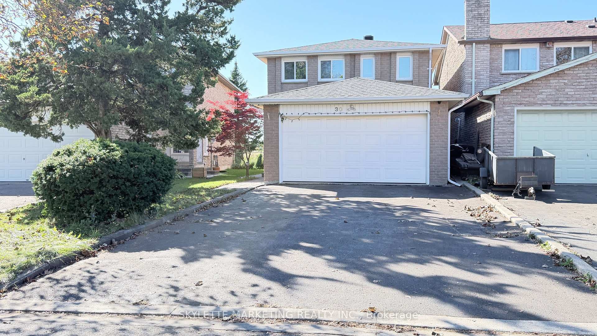 30 Ascot Crescent